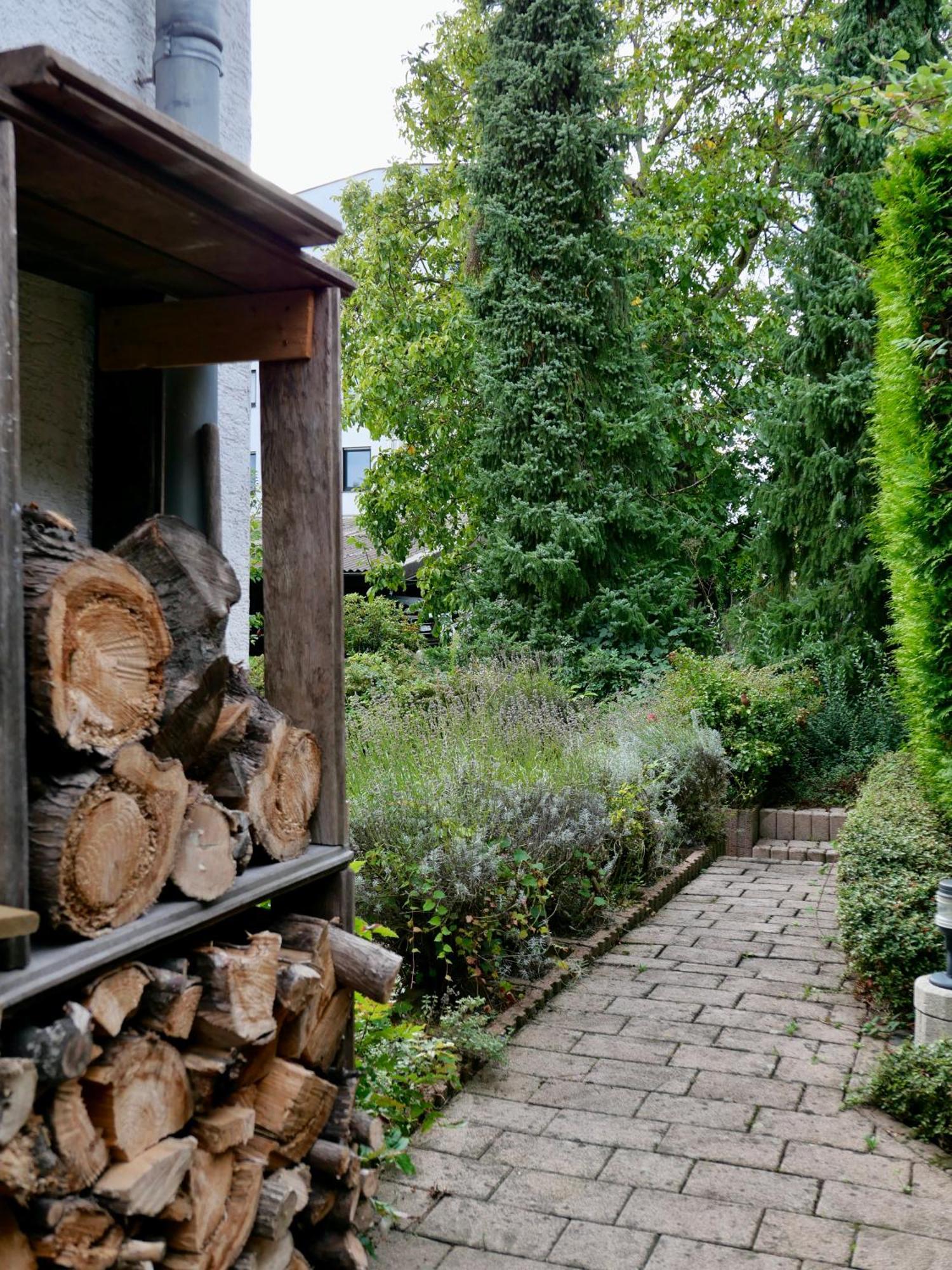 Schoenes Apartment Mit Terrasse Im Steingarten Bad Vilbel Exteriér fotografie